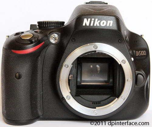 nikon d5100 front